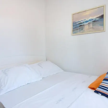 Roko Apartment Punat
