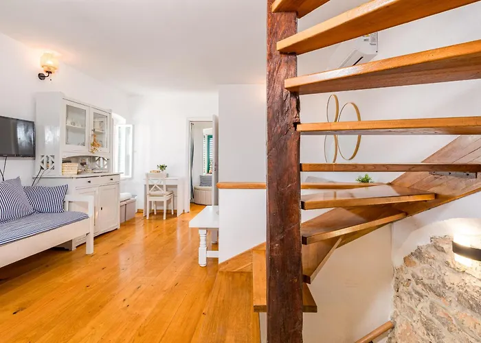 Roko Apartmán Punat